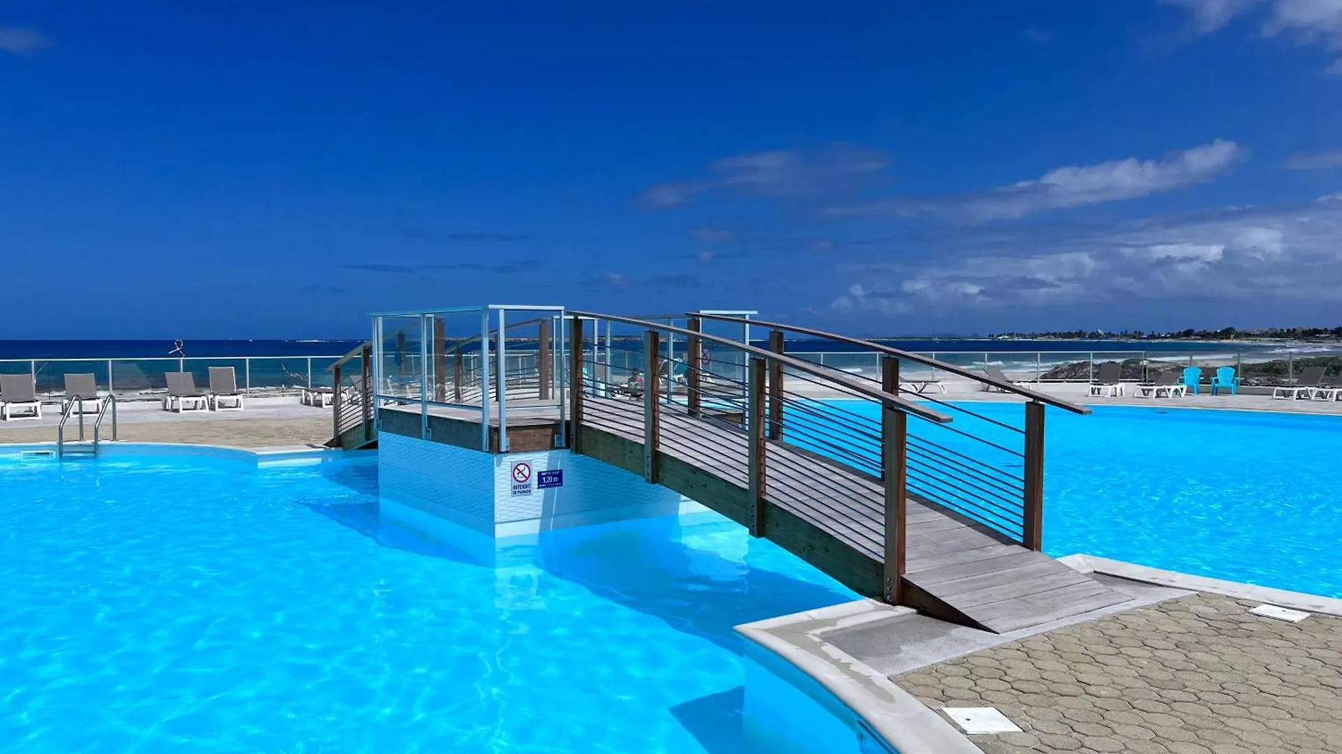 Lounge Modern Chill Studio Orient Bay 0*,  Sint Maarten/Saint Martin